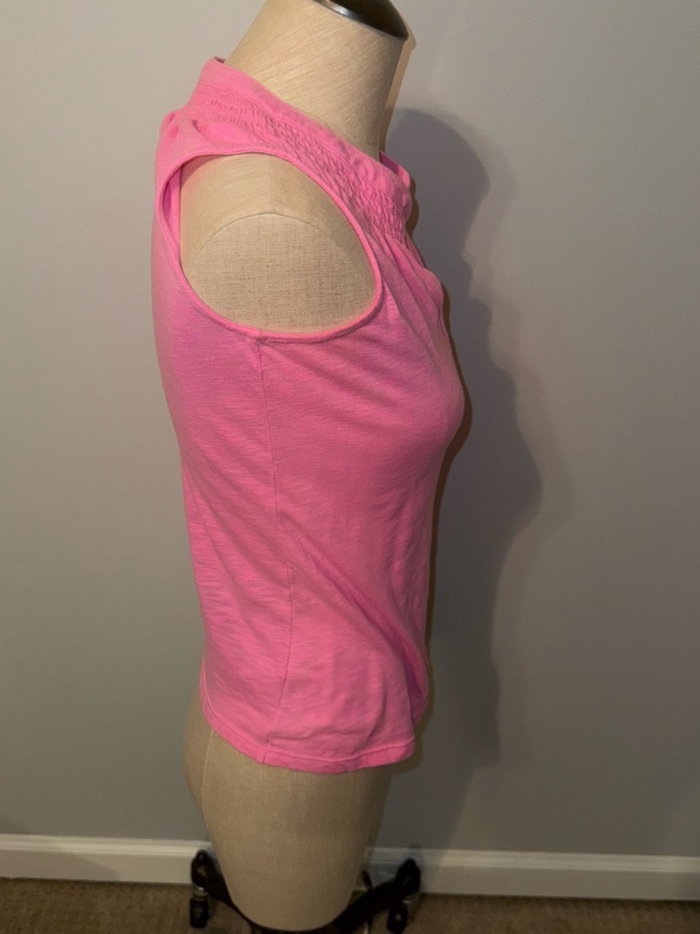 Lilly Pulitzer Pink Buttoned Top Size XXS - Picture 2 of 8